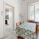 לינה וארוחת בוקר Romano, 4*
