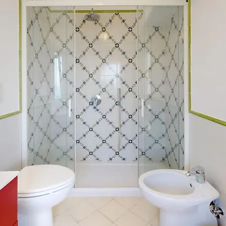 Romano, 4* Anacapri (Isola di Capri)